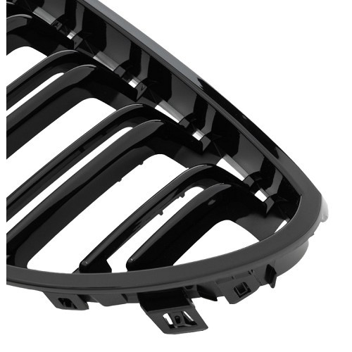 Double-ribbed gloss black grilles for Bmw 5 Series E60 Saloon and E61 Touring (11/2001-09/2007) - BA18009