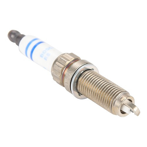     
                
                
    Bosch ZR5TPP330 candela di accensione per Bmw Serie 1 F20 e F21 (07/2010-06/2016) - N20 - BC32320

