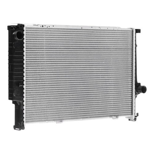     
                
                
    Radiateur pour BMW E34 525TDS climatisé ou non moteur M51 90->95 - BC55652
