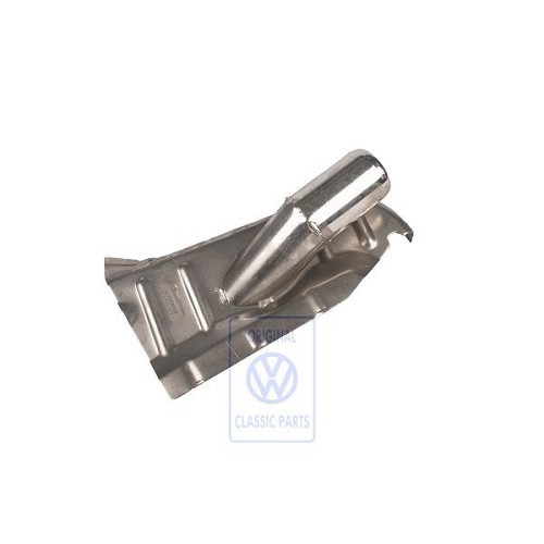     
                
                
    Deflettore d'aria calda inferiore per VW Transporter T4 2.5L benzina - C006268
