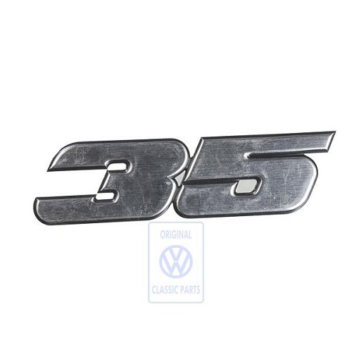  Front-facing "LT 35" logo 93 ->96 - C070519 