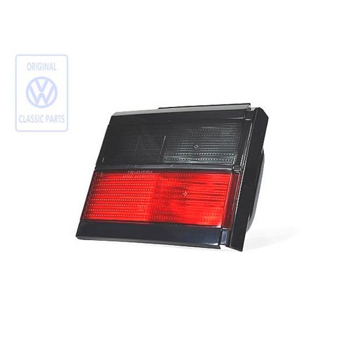     
                
                
    Black rear left interior light for Passat estate until ->93 - C080359
