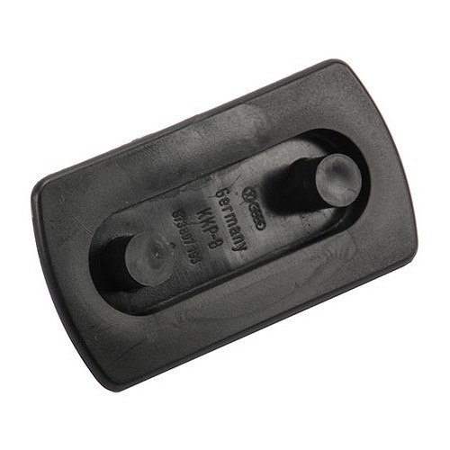     
                
                
    Glissière de parechocs arrière pour Polo de 82 à 94 - C120670
