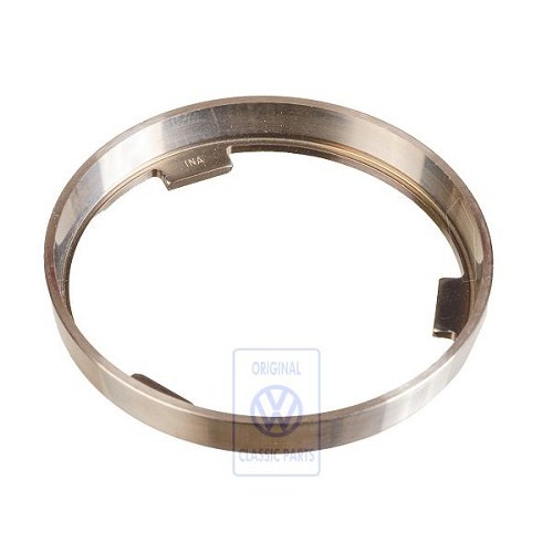     
                
                
    Bague extérieure de 2ème vitesse pour VW Transporter T4 - C265156
