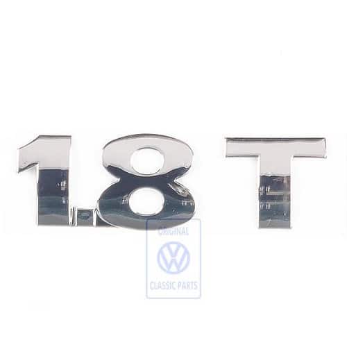  Emblème adhésif 1.8T chromé de hayon ou de malle arrière pour VW Bora Berline et Variant 1.8T (05/2000-05/2005) - C267526 