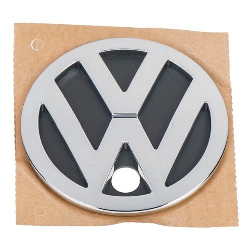  Logo adhésif VW chromé sur fond noir de hayon et malle arrière pour VW Golf 4 Variant et Bora (09/1998-06/2006) - C285445-1 