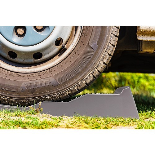 2 Fiamma LEVEL UP wheel chocks2.5T - CD10345