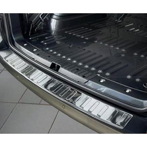     
                
                
    Protection de seuil de chargement en métal pour VW T6 avec hayon - CG11443
