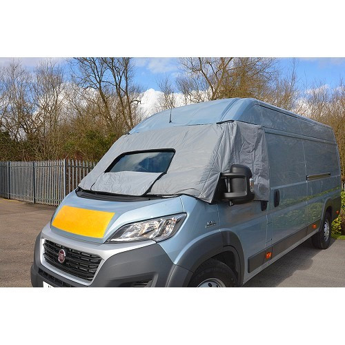     
                
                
    Volet extérieur pare-brise et 2 vitres latérales Milenco pour VW T5 - CG11560
