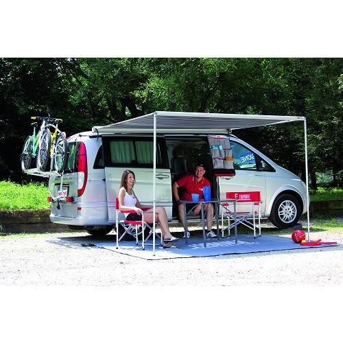     
                
                
    Markise F35 pro 250 Gehäuse Füße grau Titanium Fiamma - Leinwand Royal blue - CS11480
