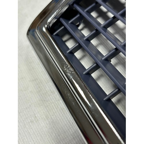 Griglia integrale per Mercedes C(190) W201 - Seconda scelta - CX10545