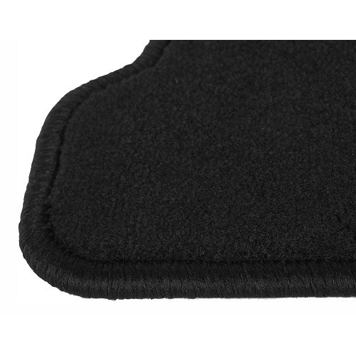  Set di 4 tappetini Ronsdorf luxe neri con scritta "CORRADO" - GB26210-1 