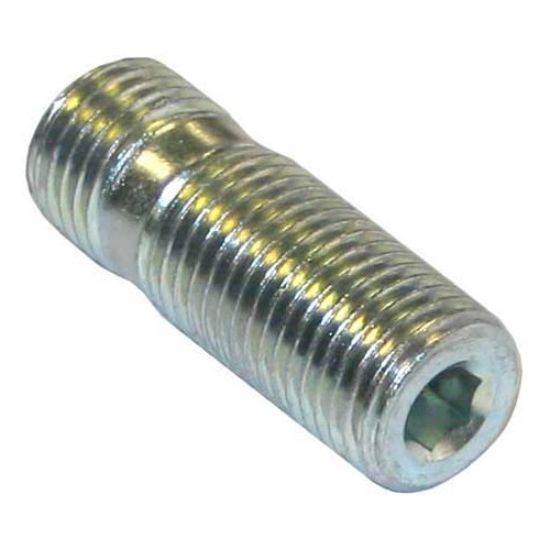     
                
                
    1 x M14 x 1.5 wheel stud bolt - 38mm - GS30905
