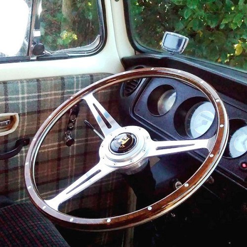 AAC 17 wooden steering wheel with polished aluminium perforated spokes - KB00514