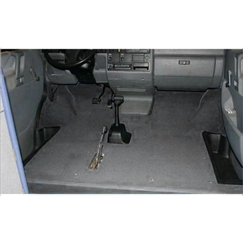     
                
                
    Carpet kit for front cab with passage to the rear for Transporter 90 ->03 - KB28111
