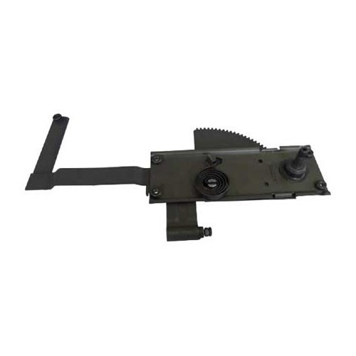     
                
                
    Lève-vitre gauche Karmann-Ghia 63 ->67 - KGB20101
