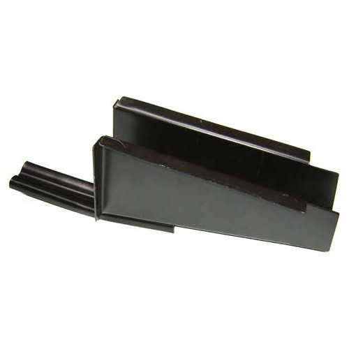     
                
                
    Cornière centrale droite pour VOLKSWAGEN Combi Bay Window (1968-1979) - KT21412
