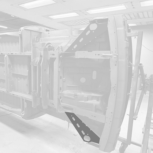     
                
                
    Trave di supporto anteriore sinistra per VOLKSWAGEN Transporter T25 (05/1979-07/1992) - KT40001
