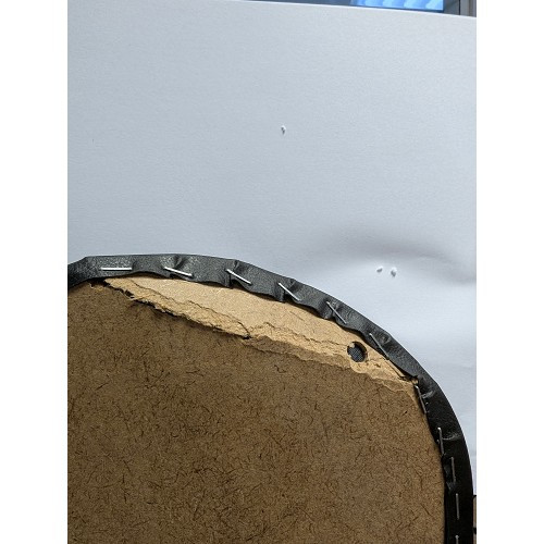     
                
                
    8 panneaux intérieurs en vinyle Noir pour VW Transporter T25 de 1985 à 1992 - SECOND CHOIX - KX25200
