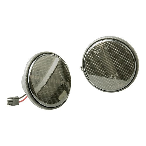     
                
                
    Smoked LED turn signal repeaters with black outlines for Mazda MX5 NC and NCFL (2005-2014) - MX11444
