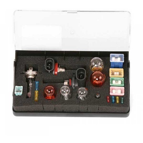     
                
                
    Boite d'ampoules et fusibles pour Mazda MX5 NBFL phase 2 - MX13102
