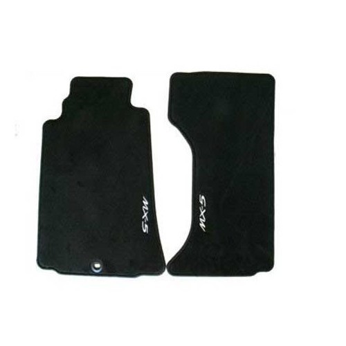     
                
                
    Coppia di tappetini in velluto nero con scritta ricamata per Mazda MX-5 NC - MX15904
