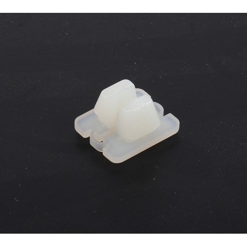     
                
                
    Clip de fixation des garnitures de porte pour Mazda MX-5 NA NB NBFL - MX17617
