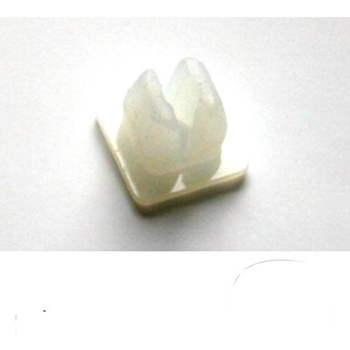     
                
                
    Clip per la guida anteriore del soft top per Mazda MX5 NB e NBFL - MX18140
