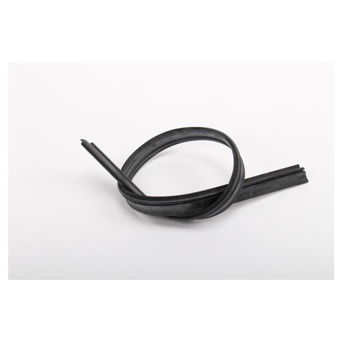     
                
                
    Joint lèche-vitre pour Porsche 914 (1970-1976) - côté gauche - RS12515
