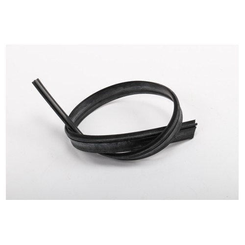     
                
                
    Joint lèche-vitre pour Porsche 914 (1970-1976) - côté droit - RS12516
