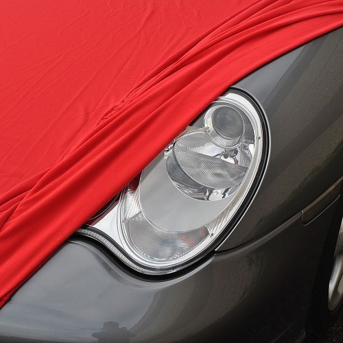  Red custom-made protective covers for a Porsche 996 (1998-2005) - RS38040-2 