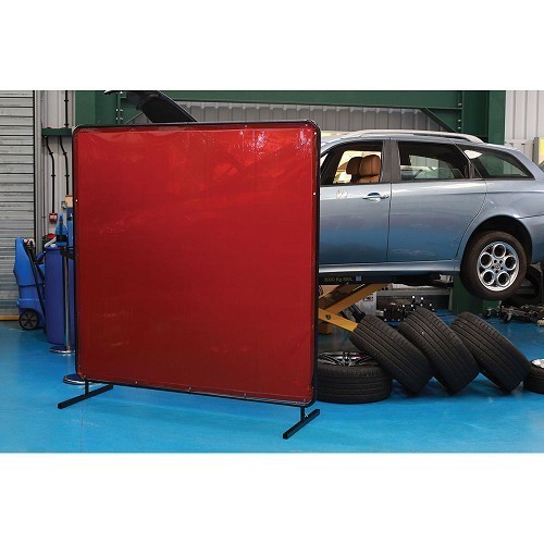    
                
                
    1.74 x 1.74 m welding curtain - TB04831
