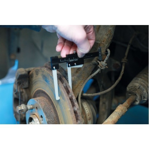 Bremsscheibenlehre und Reifenprofiltiefe - TB04855