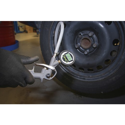 Digital inflator 0 - 8 bar - TB05351