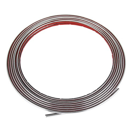     
                
                
    Bordi cromati adesivi larghi 3,5 mm - UA10008
