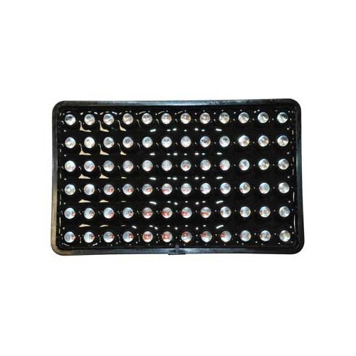     
                
                
    Faro pioggia rettangolare FIA - 72 LED - UA17476

