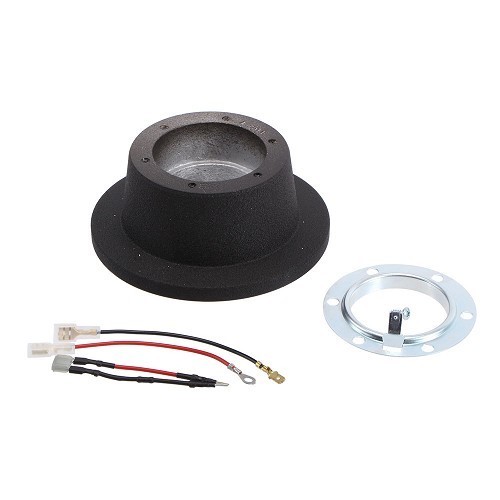     
                
                
    MOMO steering wheel hub for BMW E36 (1998-2001) with airbag - UB00309
