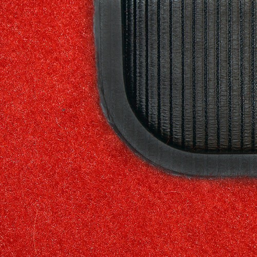  Tapete vermelho e isolamento para Peugeot 205 GTI (1984 - 1994) - UB06601-4 