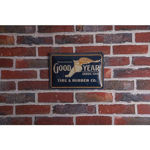 GOOD YEAR VINTAGE decorative metallic plaque - 30 x 20 cm - UF01438