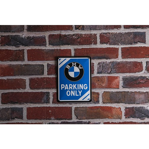 Dekoratives Metallschild BMW PARKING ONLY - 20 x 15 cm - UF01711
