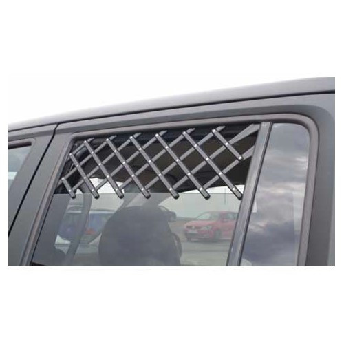     
                
                
    Grille d'aération vintage - UK39054
