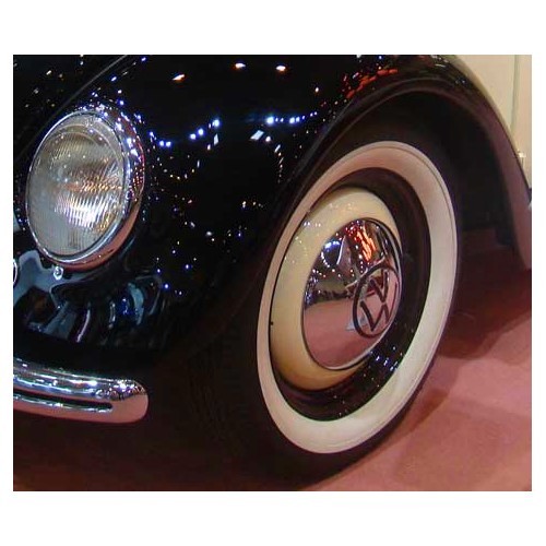     
                
                
    Kit 4 Flancs Blancs extra large pour roue 15" - UL40115
