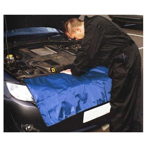     
                
                
    Protection antidérapante pour face-avant - UO20137
