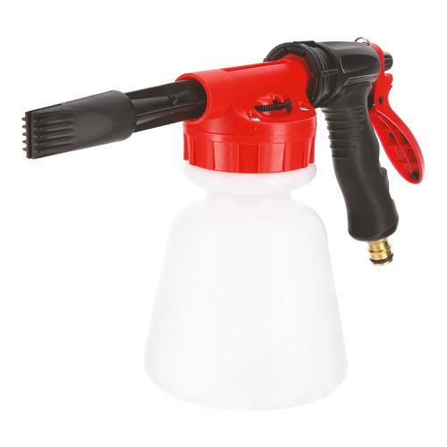     
                
                
    Adjustable foam cannon on garden hose - UO50031
