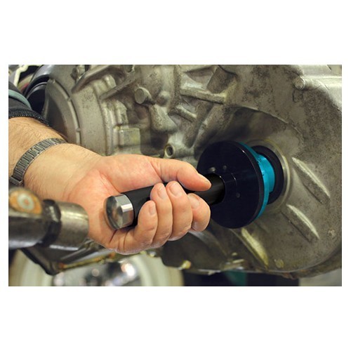     
                
                
    Outil de pose de joints d'étanchéité ajustable - UO99753
