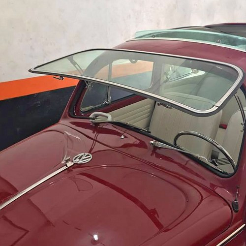 Safari windshield for VOLKSWAGEN Beetle (08/1957-07/1964) - VA00133