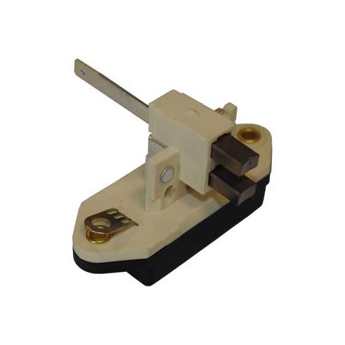     
                
                
    Régulateur incorporé d'alternateur pour Volkswagen Coccinelle & Combi 75-> - VC35702
