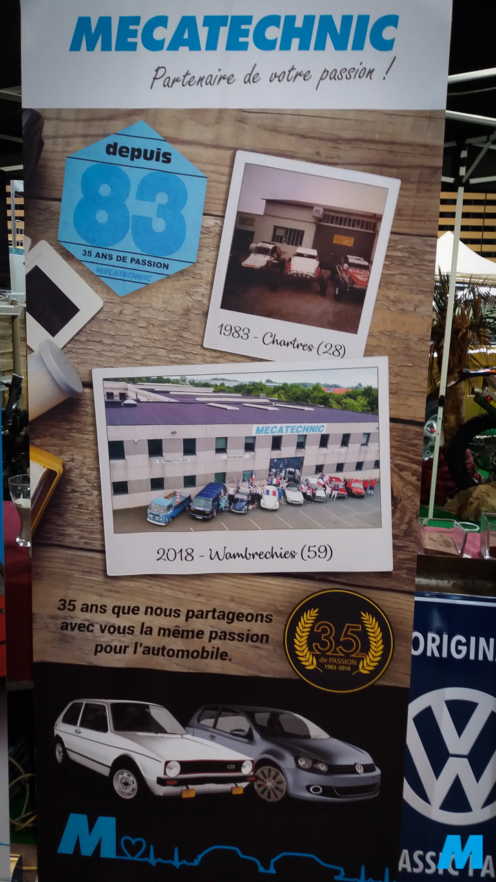 Kakémono Mecatechnic « depuis 83, 35 ans de passion » exposé sur le stand de la marque à Epoqu'Auto 2018