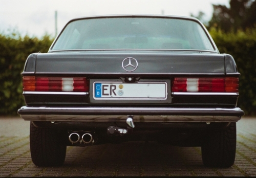 Mercedes W123 (1976-1986): o indestrutível