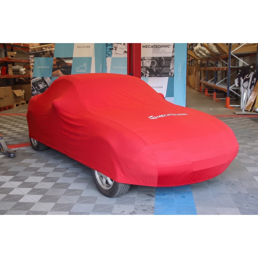 Housse stretch rouge taille M (400x165x119) pour Mazda MX-5 NA